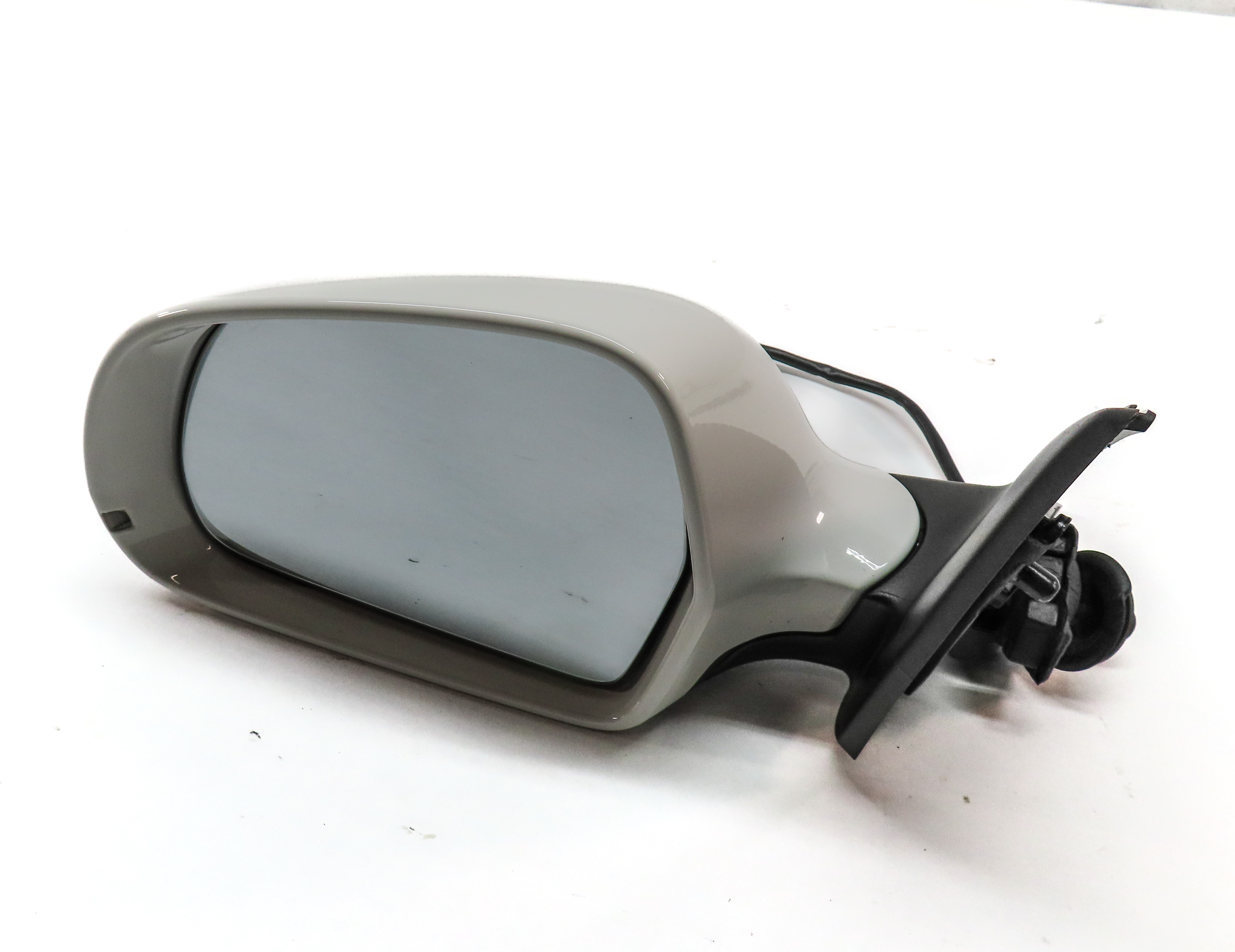 2015-2018 AUDI Q3 LEFT DRIVER HEATED DOOR MIRROR (White) — exact item pictured